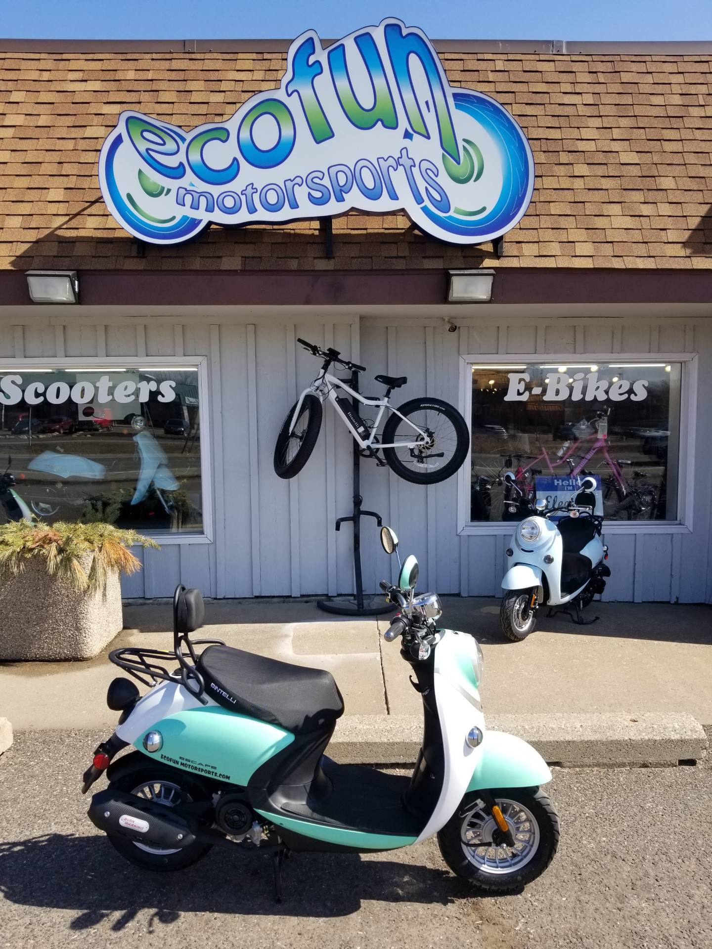 2022 Bintelli Escape 49cc Scooter in Columbus, Minnesota - Photo 6