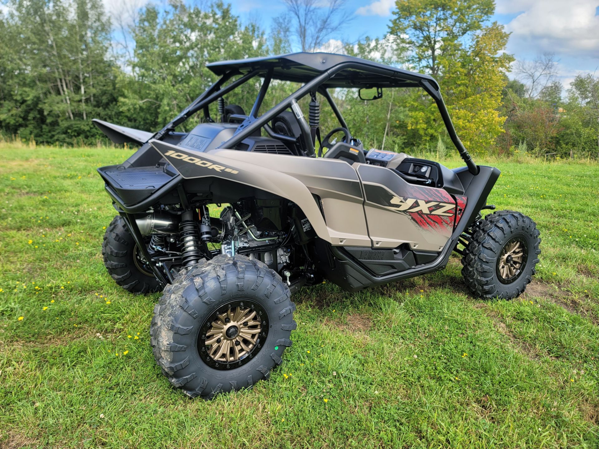 2024 Yamaha YXZ1000R SS XT-R in Forest Lake, Minnesota - Photo 7