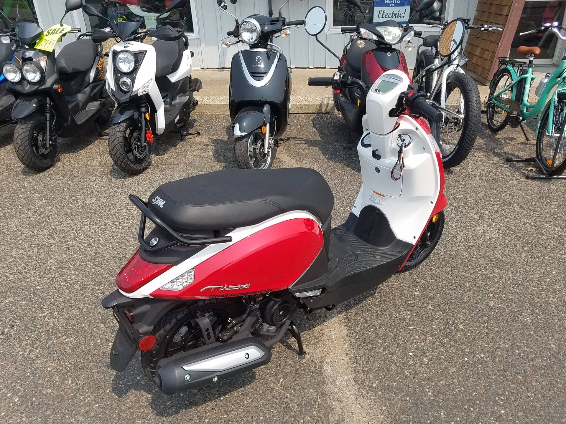 2024 SYM Mio 49cc Scooter in Forest Lake, Minnesota - Photo 8