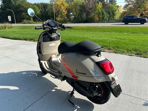 2024 Vespa GTV 300 in Forest Lake, Minnesota - Photo 6