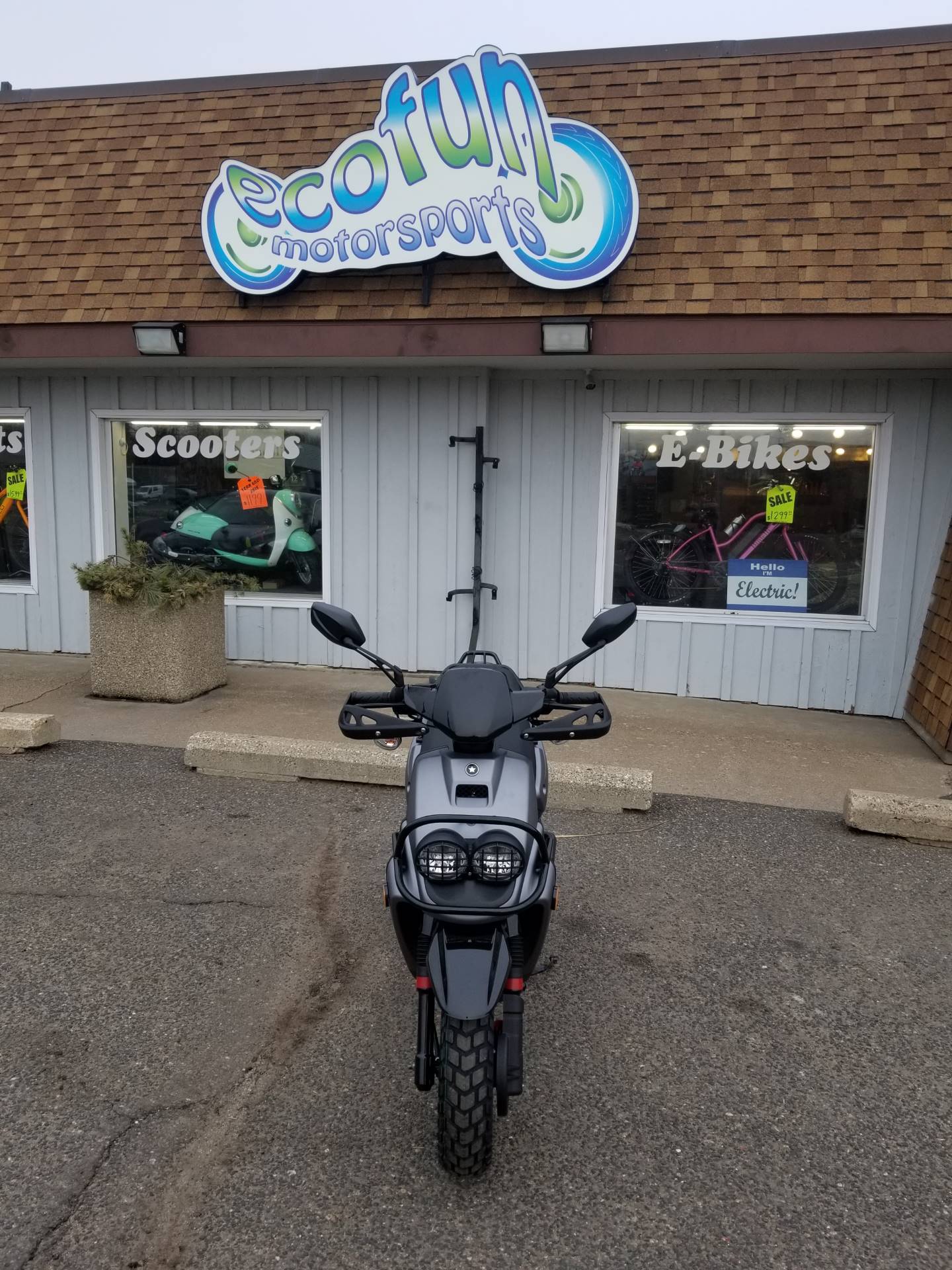 2021 Scootstar Roguestar 50 Scooter in Columbus, Minnesota