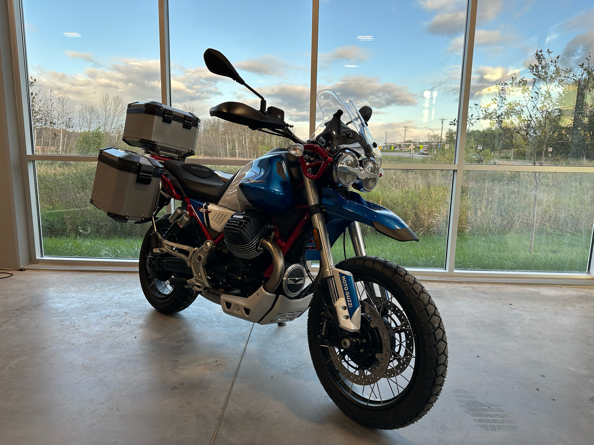 2023 Moto Guzzi V85 TT Adventure in Forest Lake, Minnesota - Photo 5