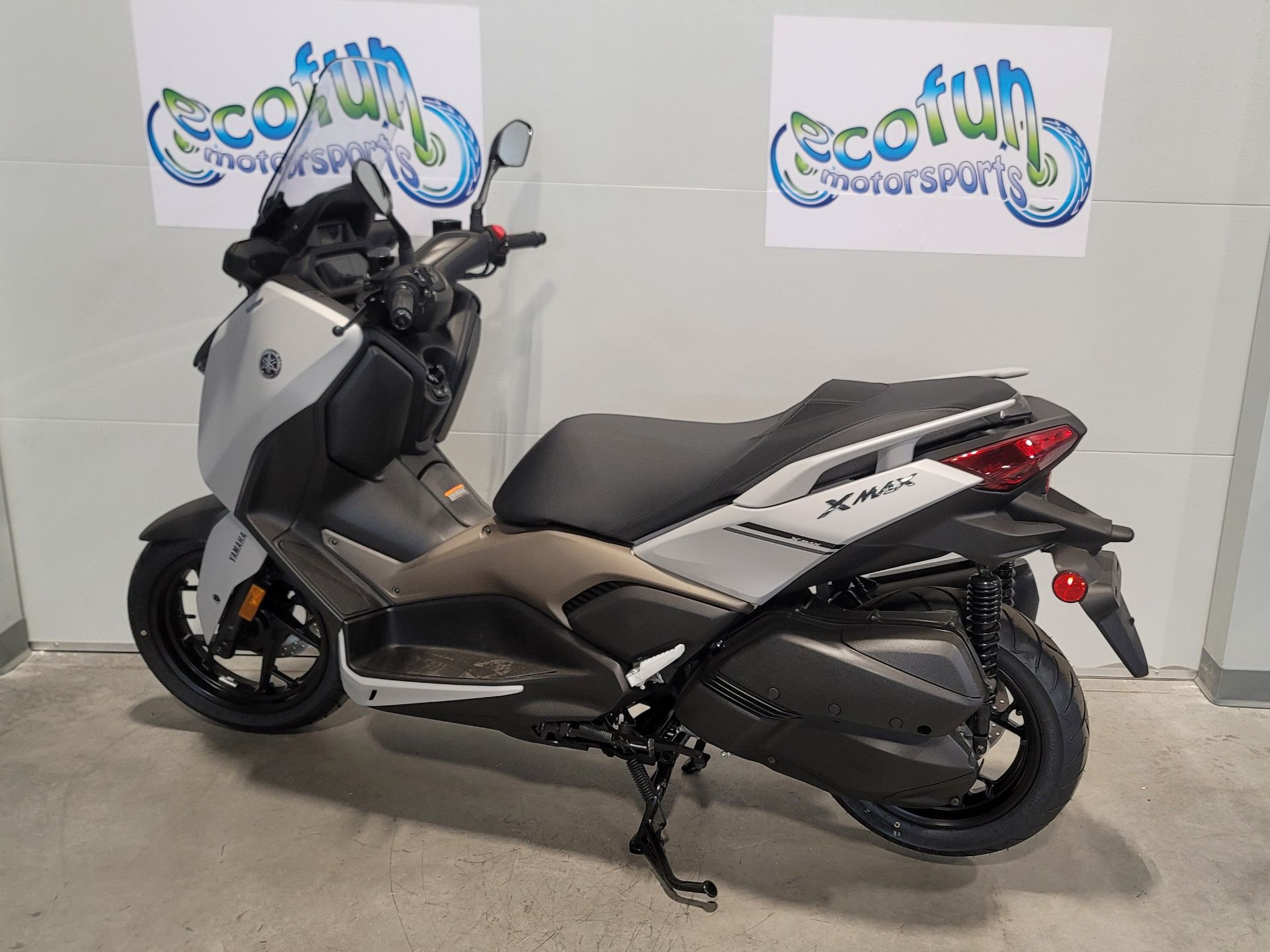 2024 Yamaha XMAX in Forest Lake, Minnesota - Photo 8