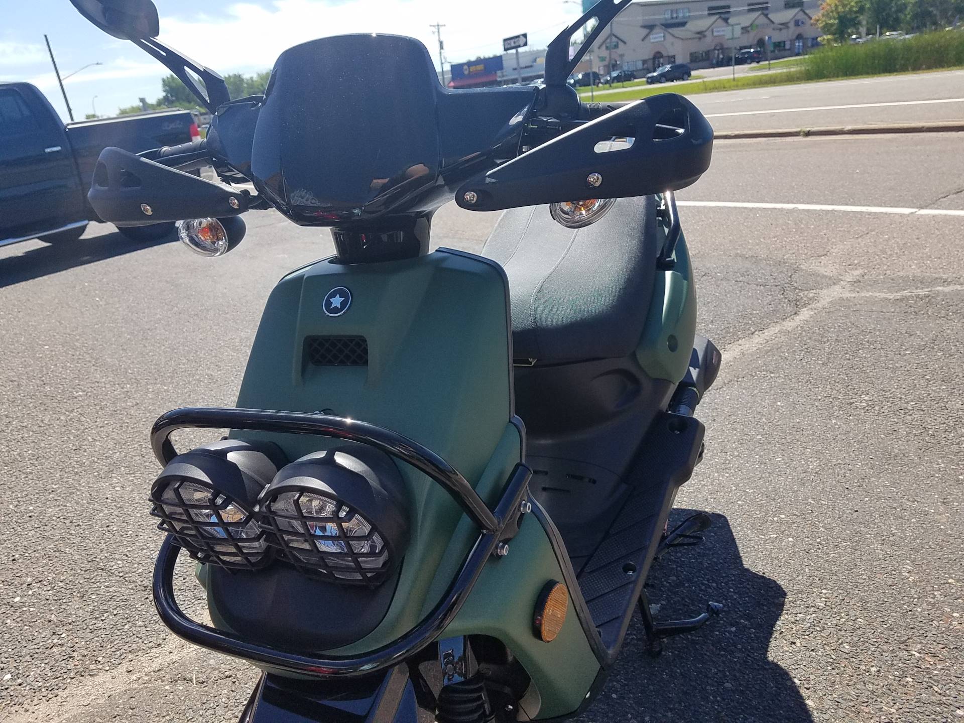 2021 ZHNG Roguestar 150cc Scooter in Forest Lake, Minnesota - Photo 14