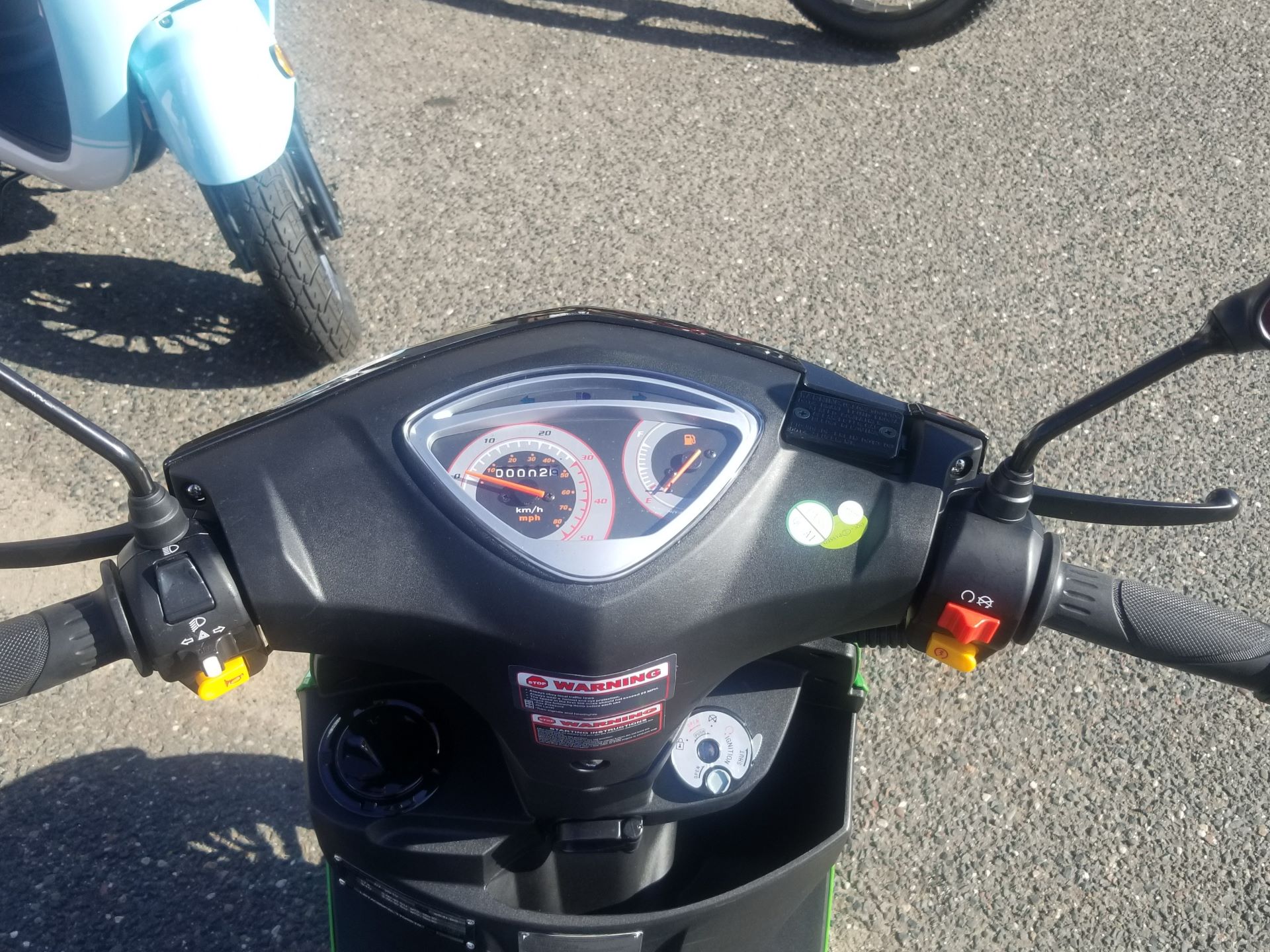 2022 ZHNG Racestar 49cc Scooter in Columbus, Minnesota - Photo 11