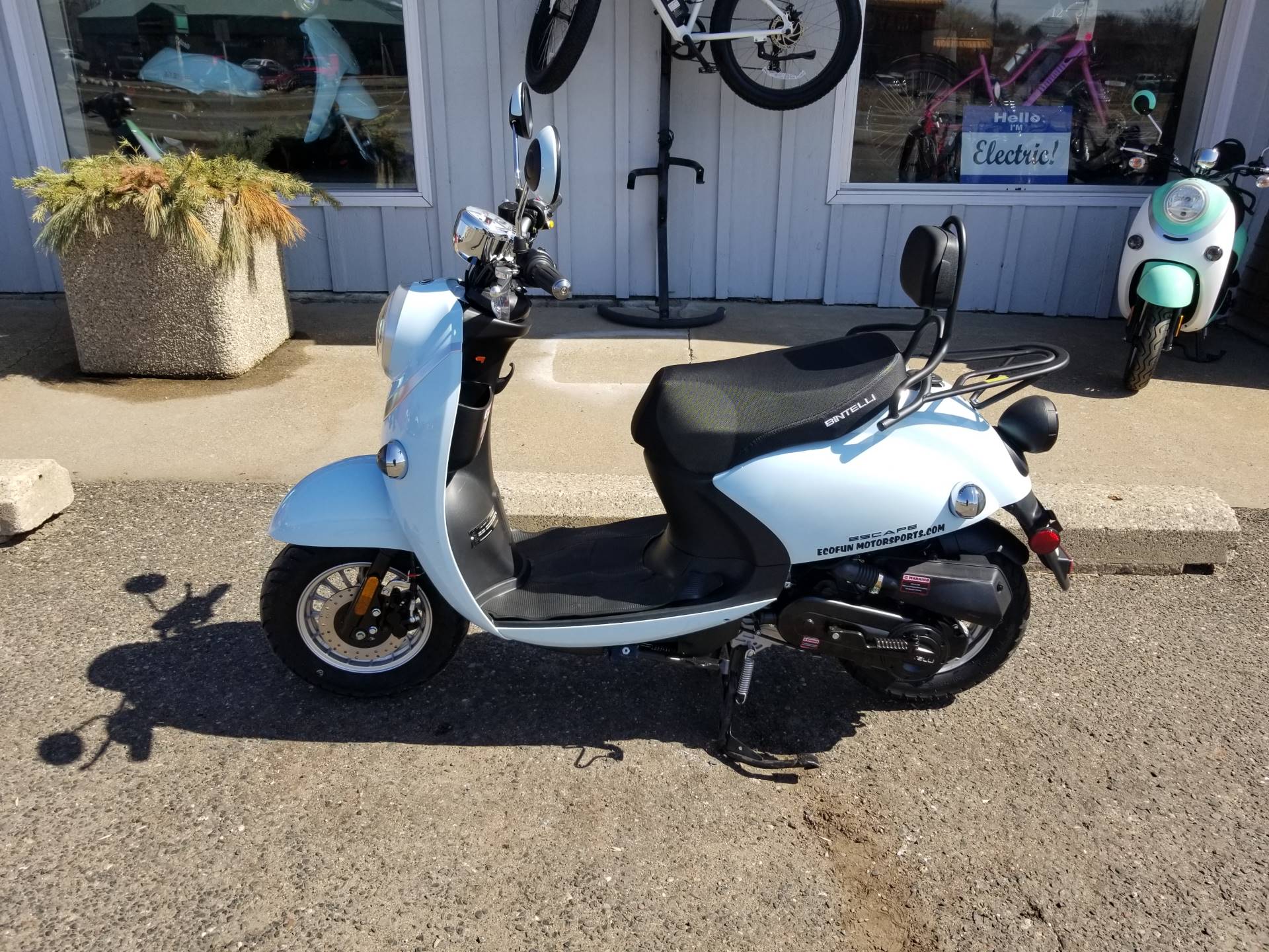 2022 YNGF Escape 49cc Scooter in Forest Lake, Minnesota - Photo 2