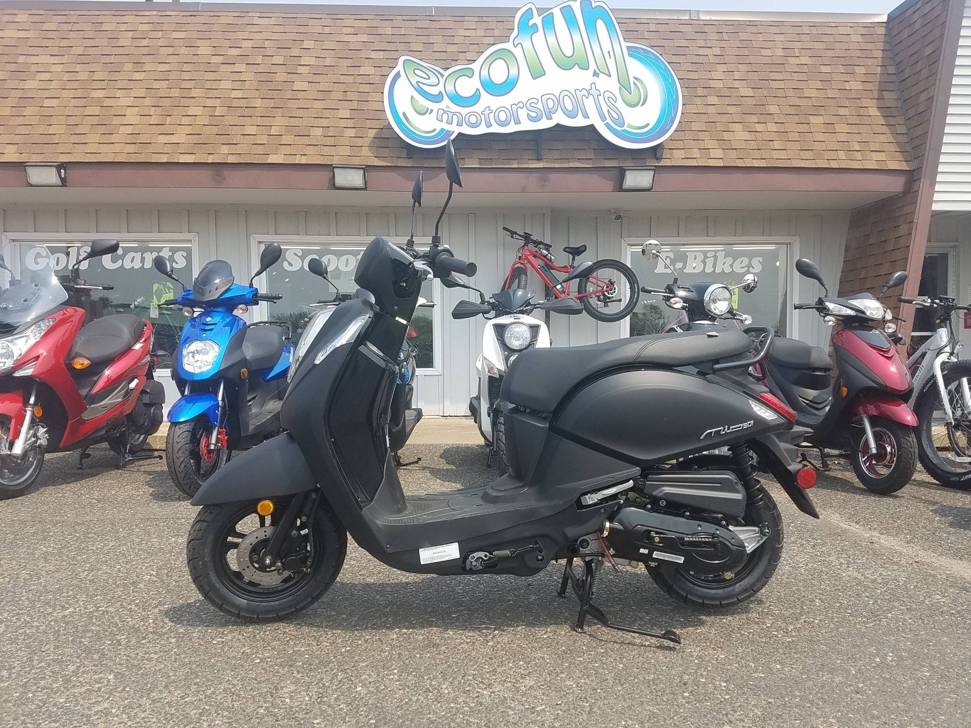 2022 SYM Mio 49cc Scooter in Forest Lake, Minnesota - Photo 3