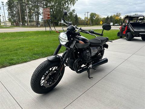 2023 Moto Guzzi V9 Bobber Special Edition in Forest Lake, Minnesota - Photo 4