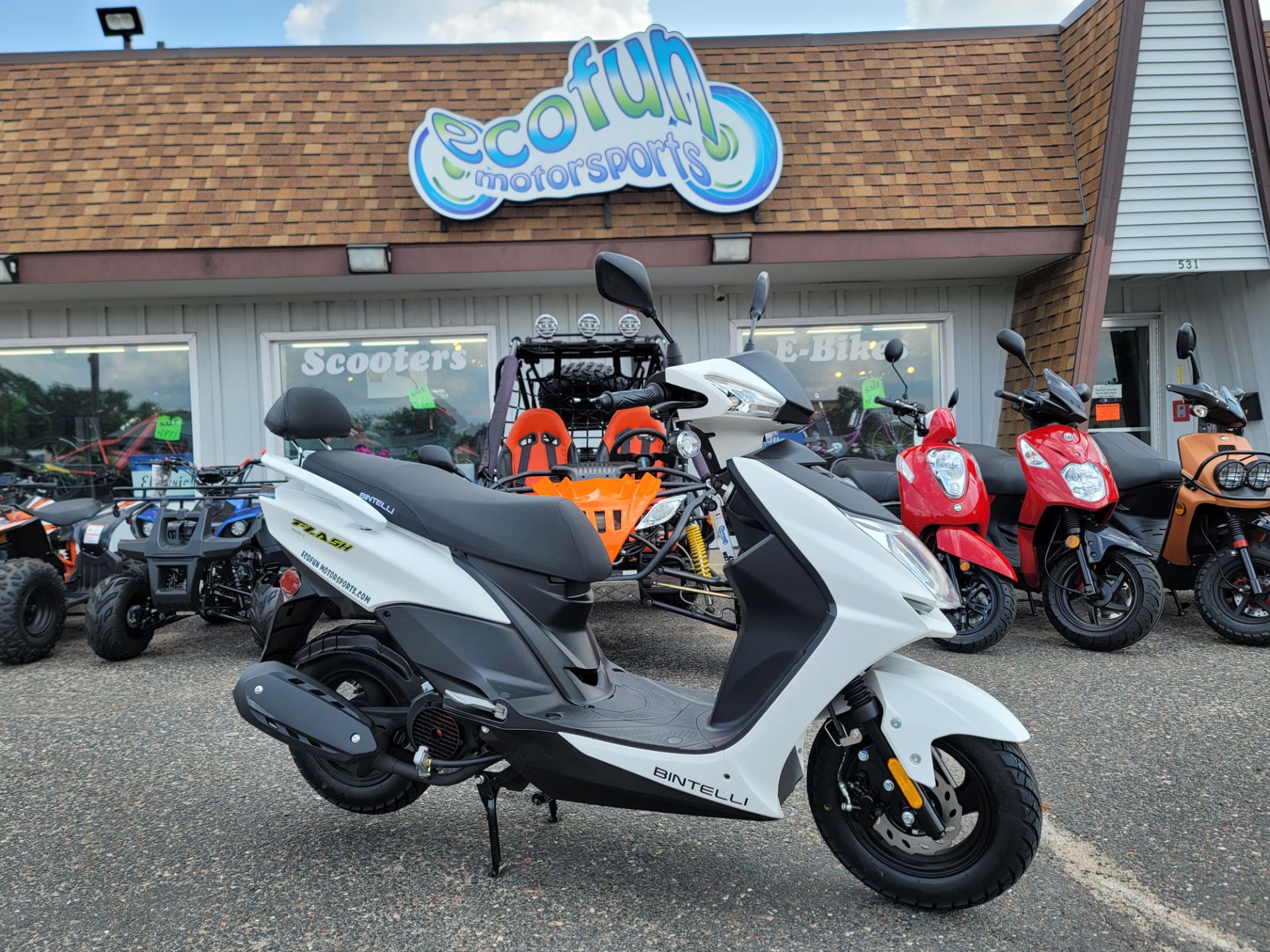 2022 YNGF Flash 49cc Scooter in Columbus, Minnesota - Photo 2