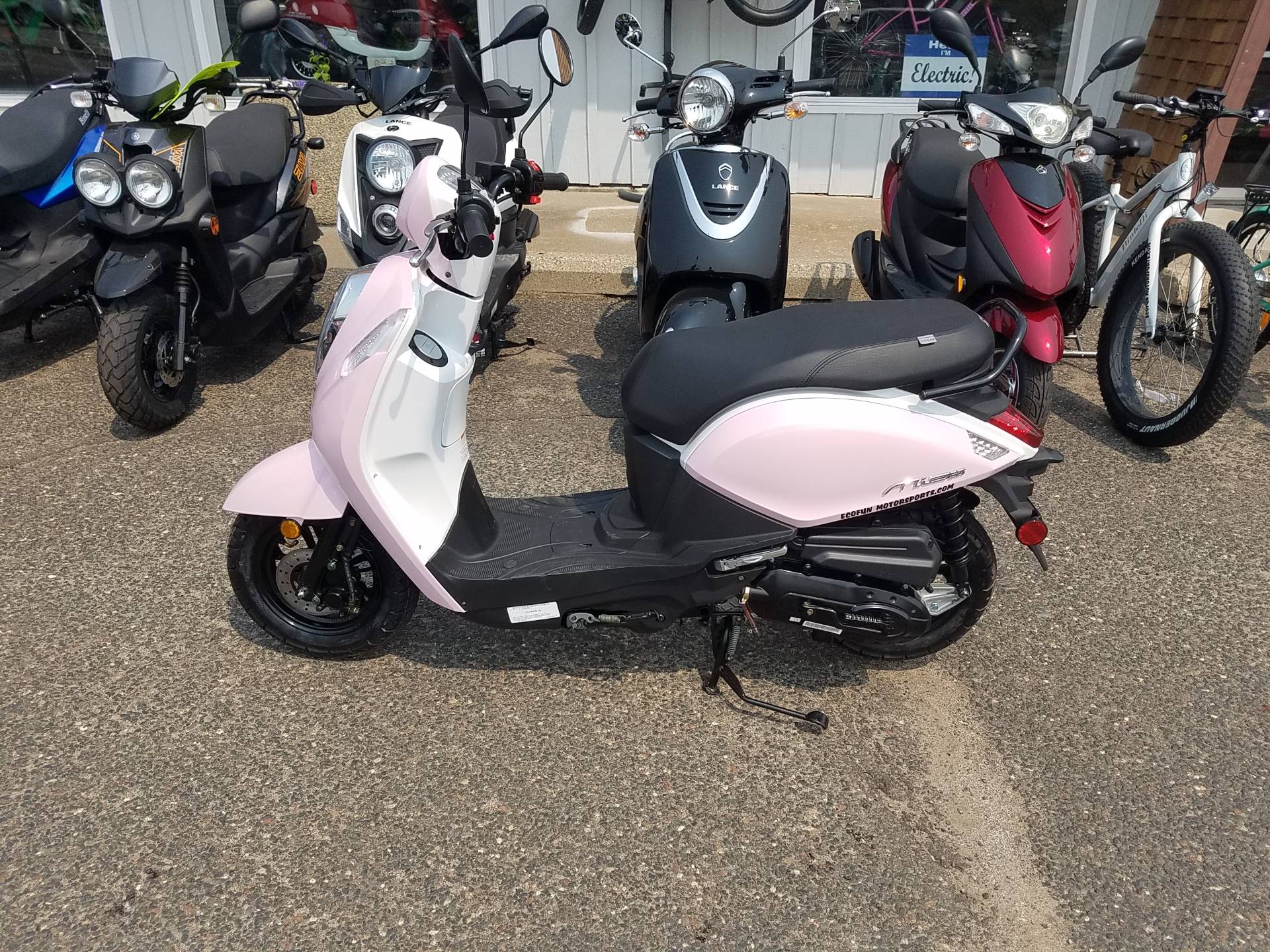 2021 SYM Mio 49cc Scooter in Forest Lake, Minnesota