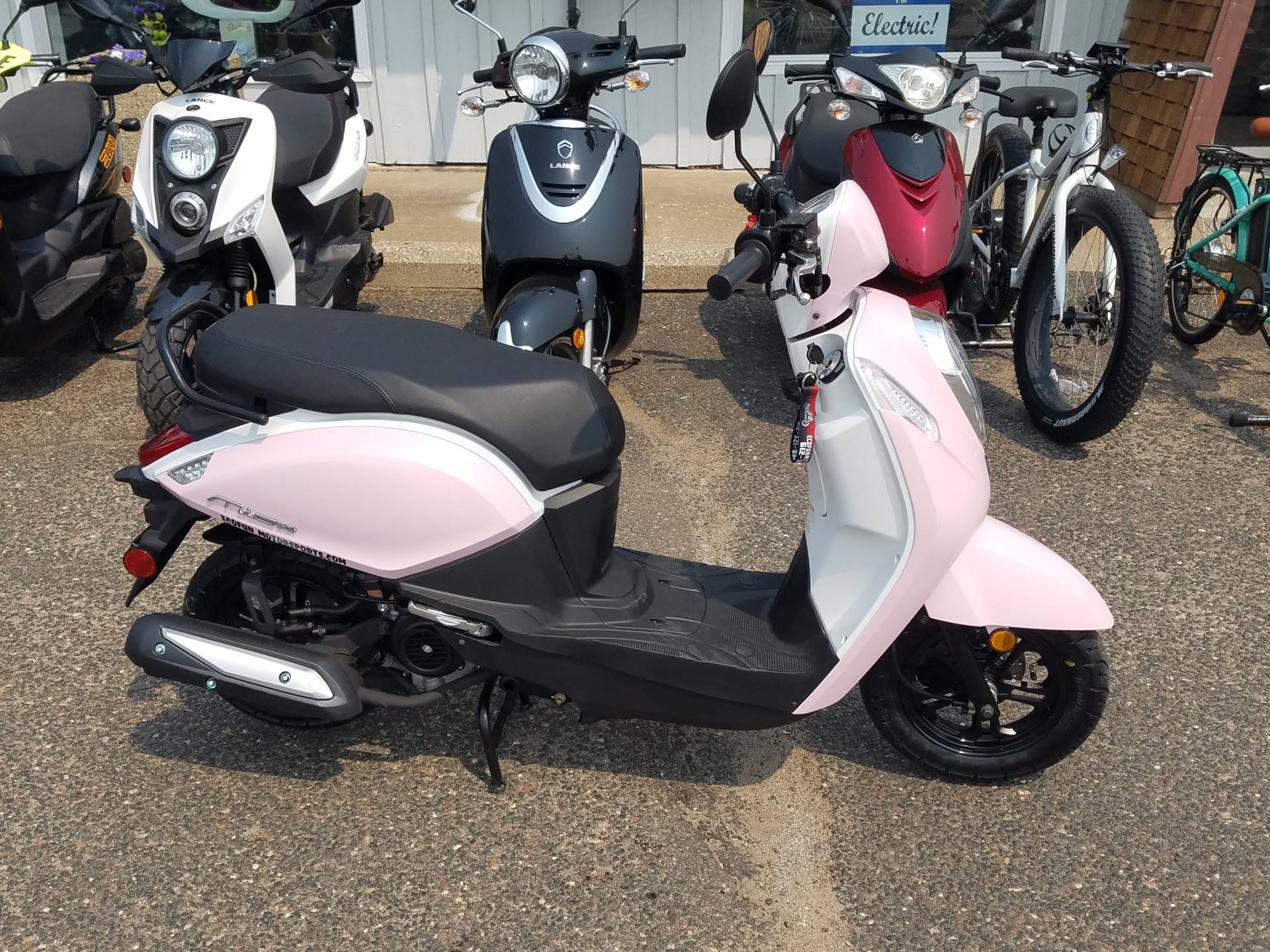 2021 SYM Mio 49cc Scooter in Forest Lake, Minnesota - Photo 5