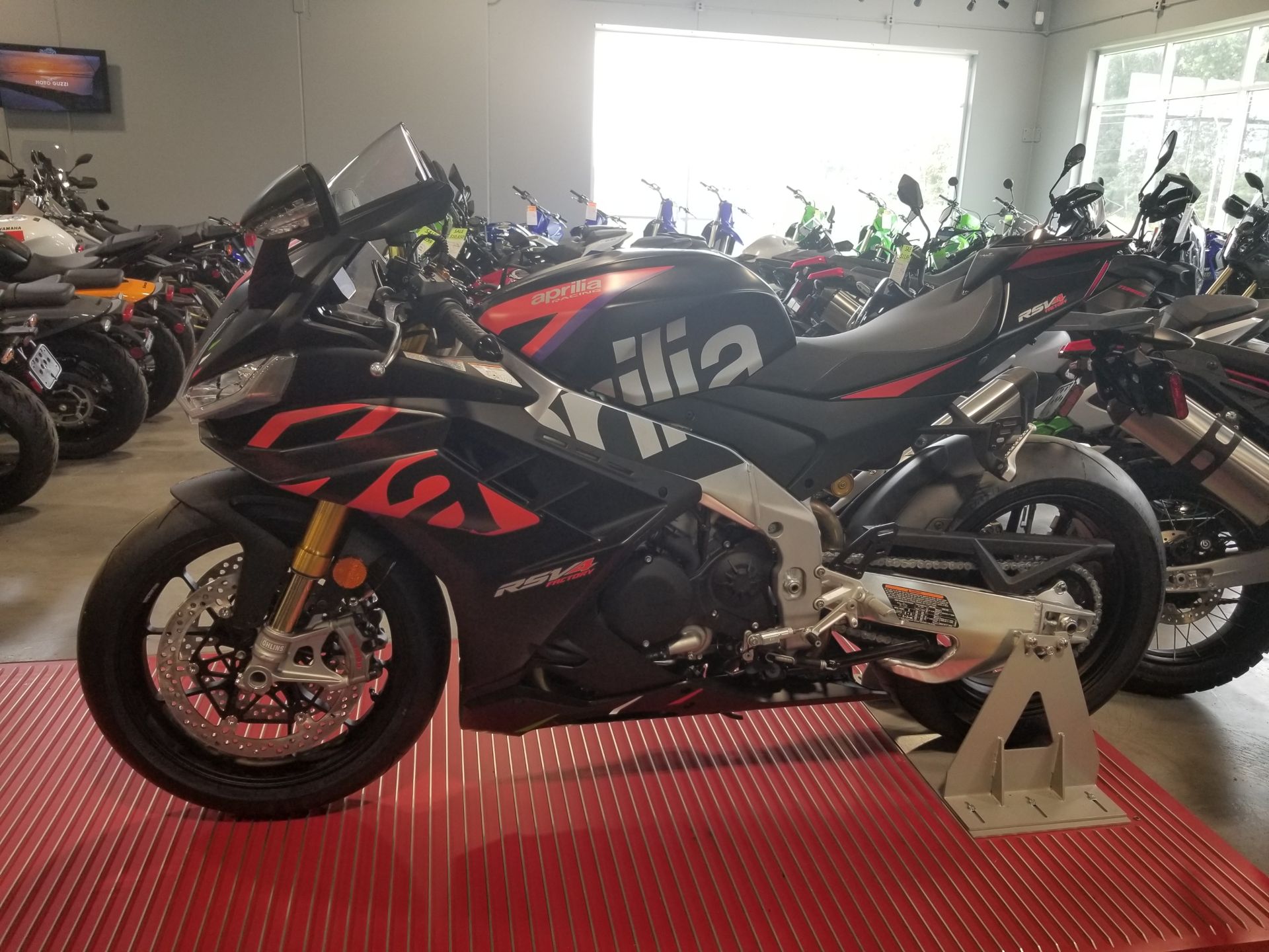 2024 Aprilia RSV4 Factory 1100 in Forest Lake, Minnesota - Photo 2