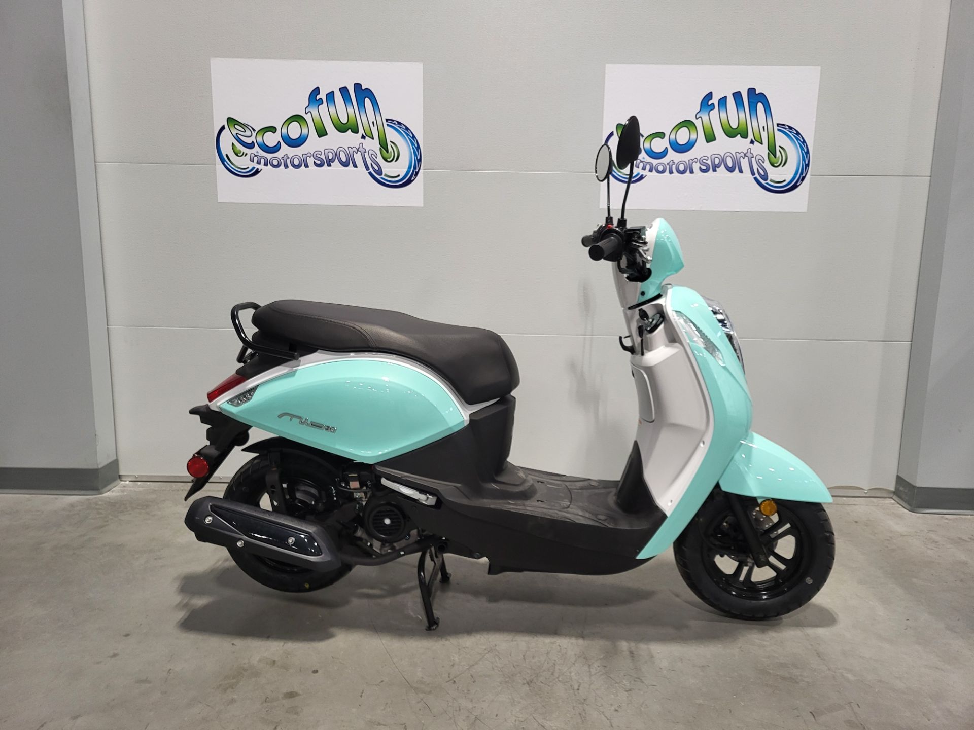 2024 SYM Mio 49cc Scooter in Forest Lake, Minnesota - Photo 4