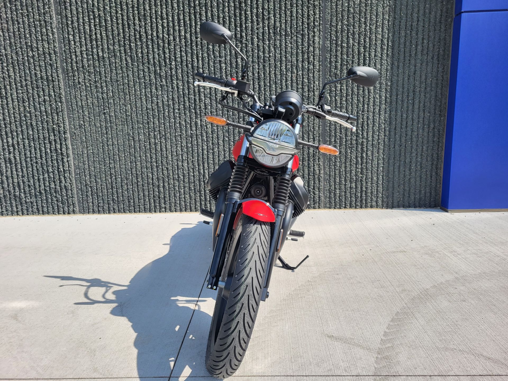 2023 Moto Guzzi V7 Stone in Forest Lake, Minnesota - Photo 4