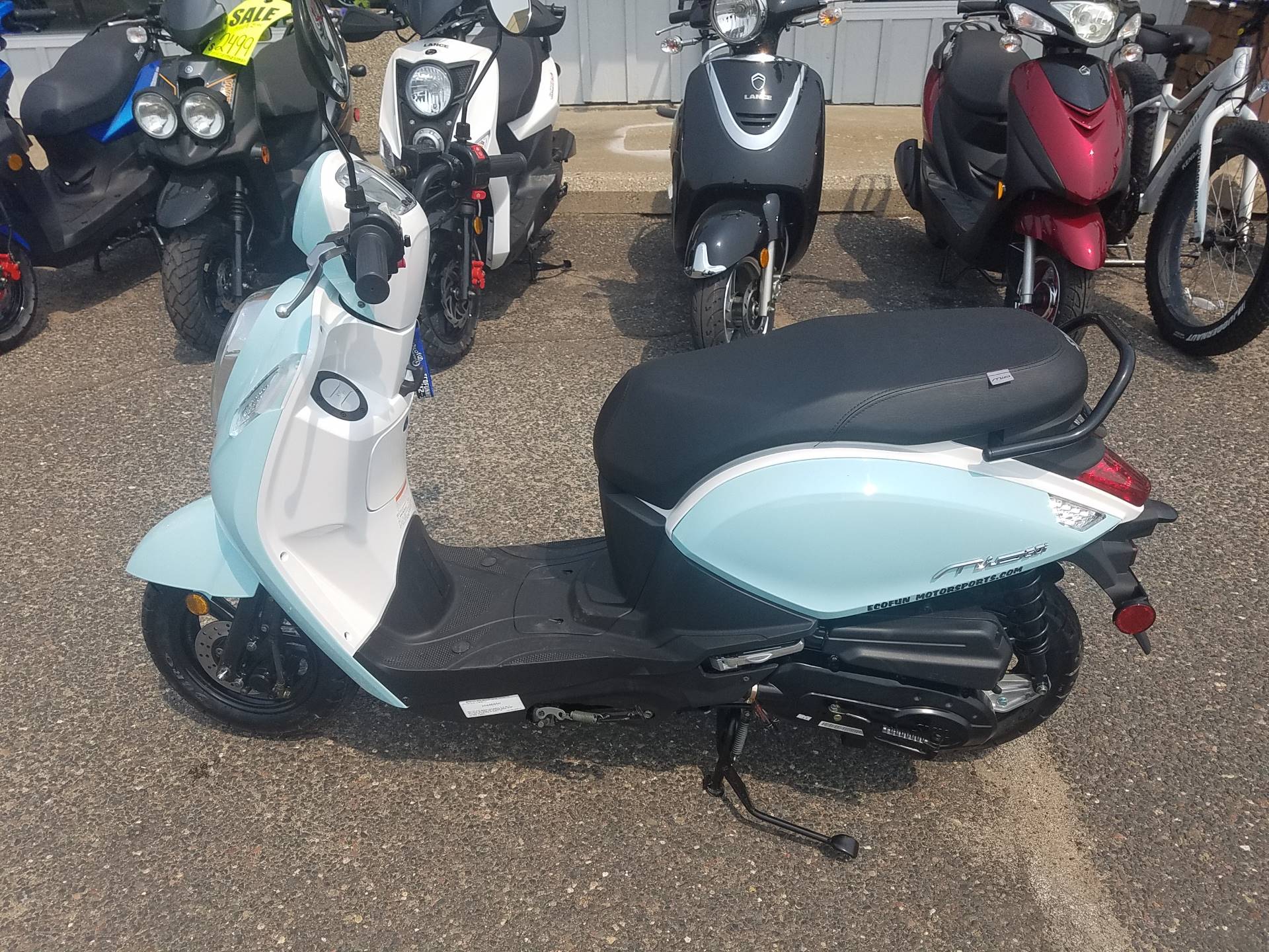 2024 SYM Mio 49cc Scooter in Forest Lake, Minnesota - Photo 4