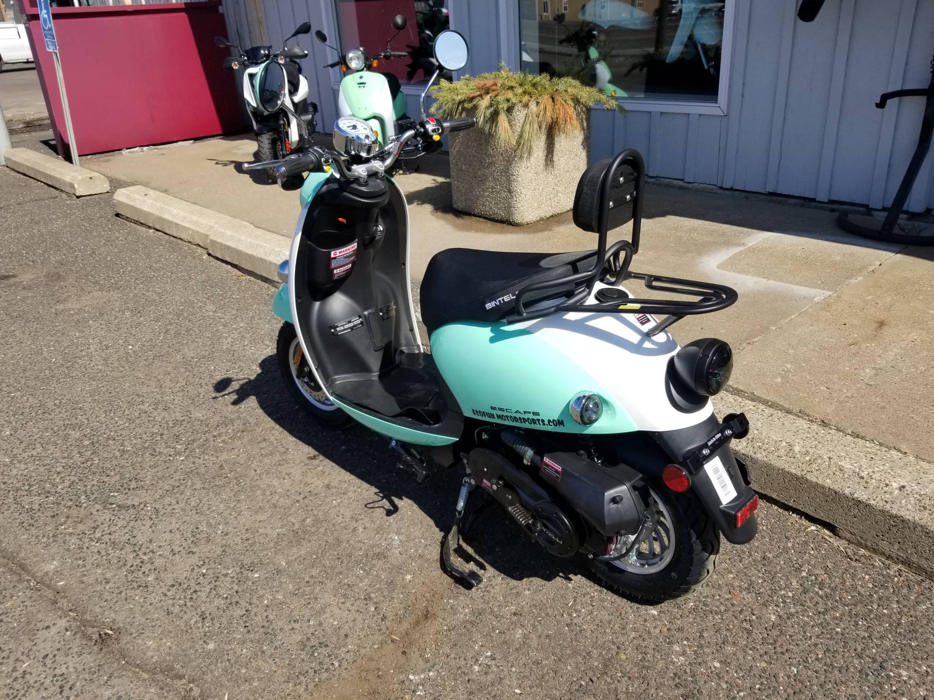 2022 Bintelli Escape 49cc Scooter in Forest Lake, Minnesota - Photo 3
