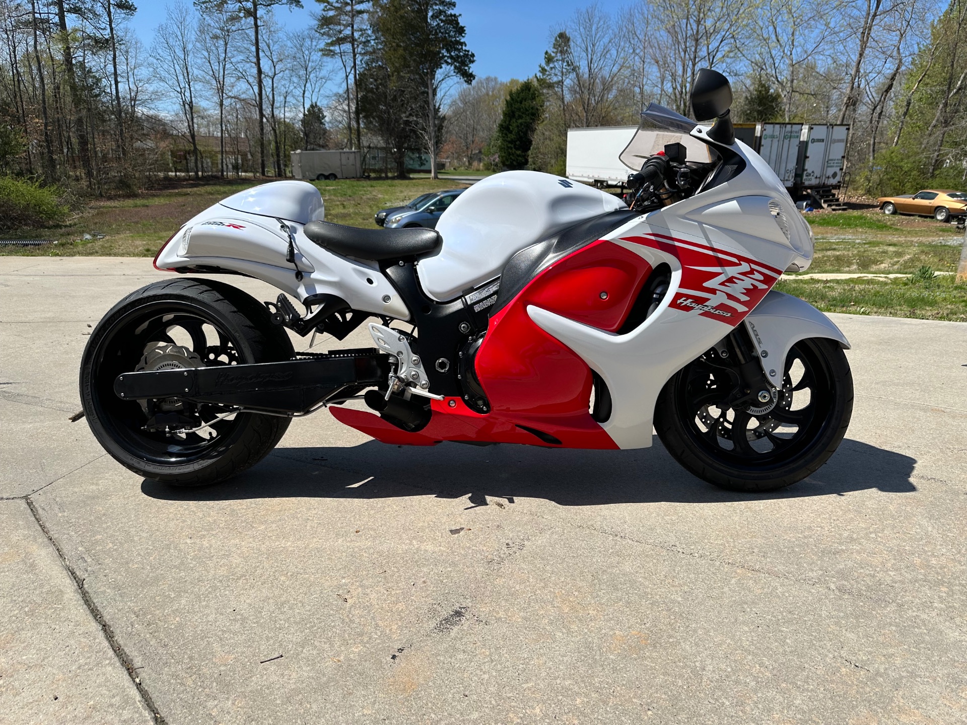 2018 Suzuki GSX-1300R in Lexington, North Carolina - Photo 3