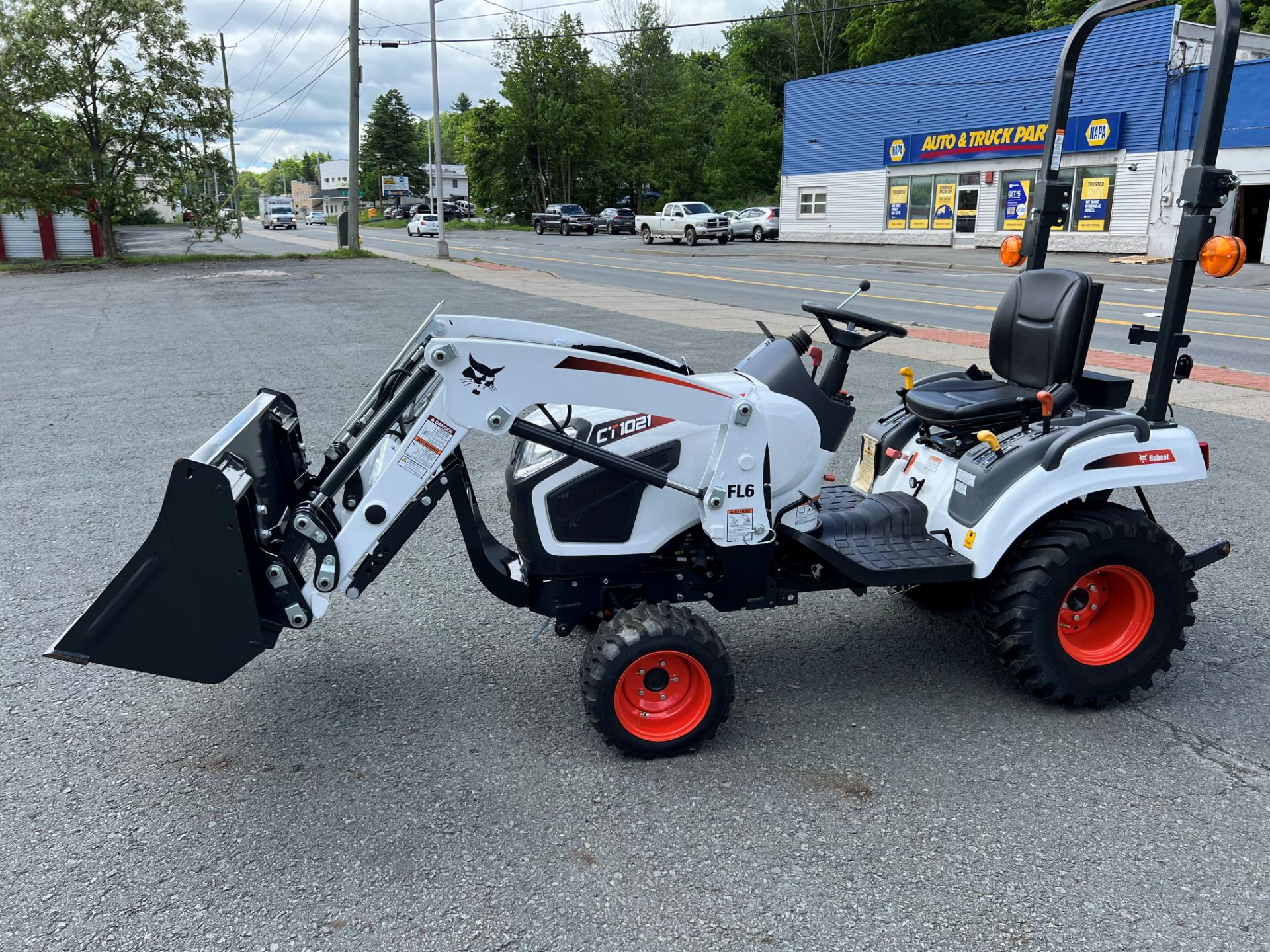 2023 Bobcat CT1021 in Liberty, New York - Photo 1