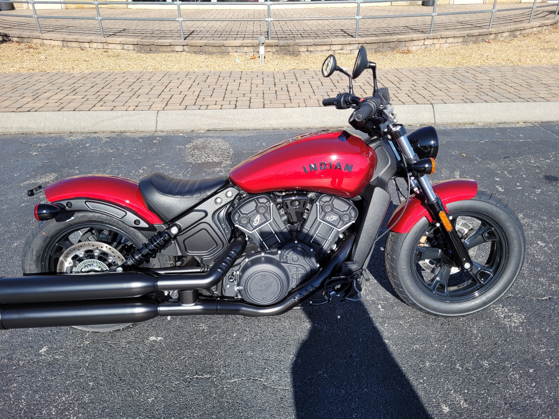 2023 Indian Motorcycle Scout® Bobber Sixty ABS in Bristol, Virginia - Photo 2