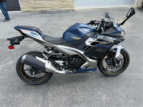2023 Kawasaki Ninja 400 in Bristol, Virginia - Photo 2