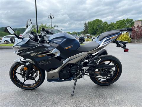 2023 Kawasaki Ninja 400 in Bristol, Virginia - Photo 5