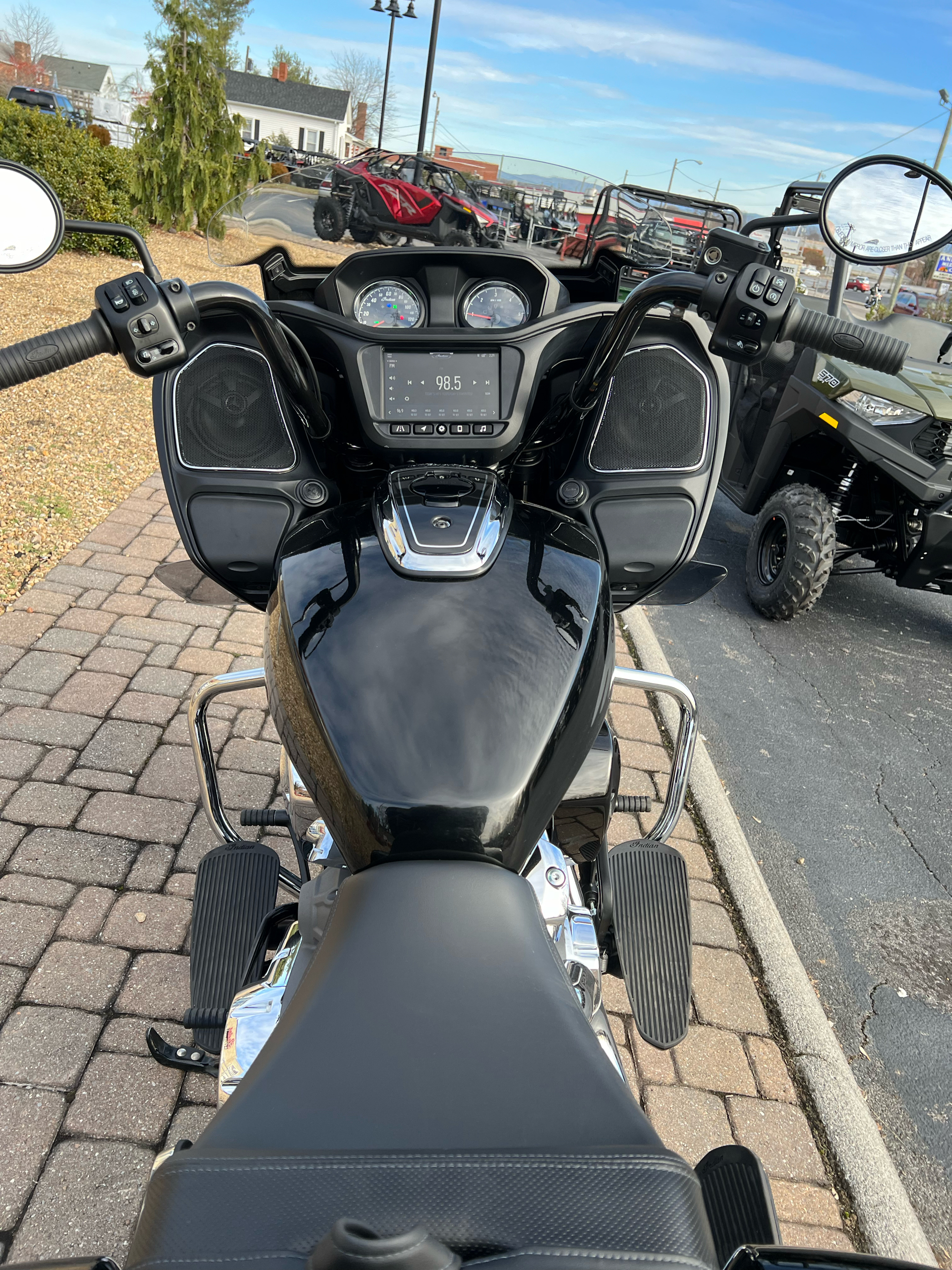 2021 Indian Motorcycle Challenger® in Bristol, Virginia - Photo 5