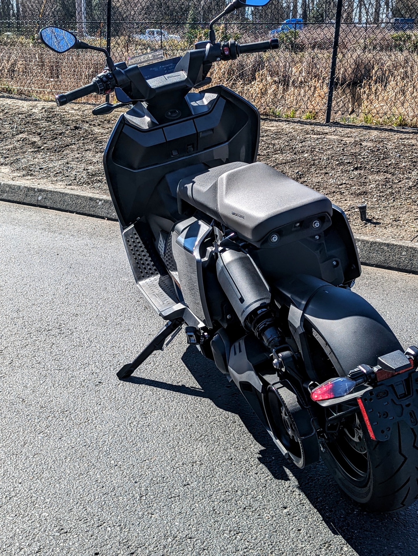 2023 BMW CE 04 in Ferndale, Washington - Photo 3