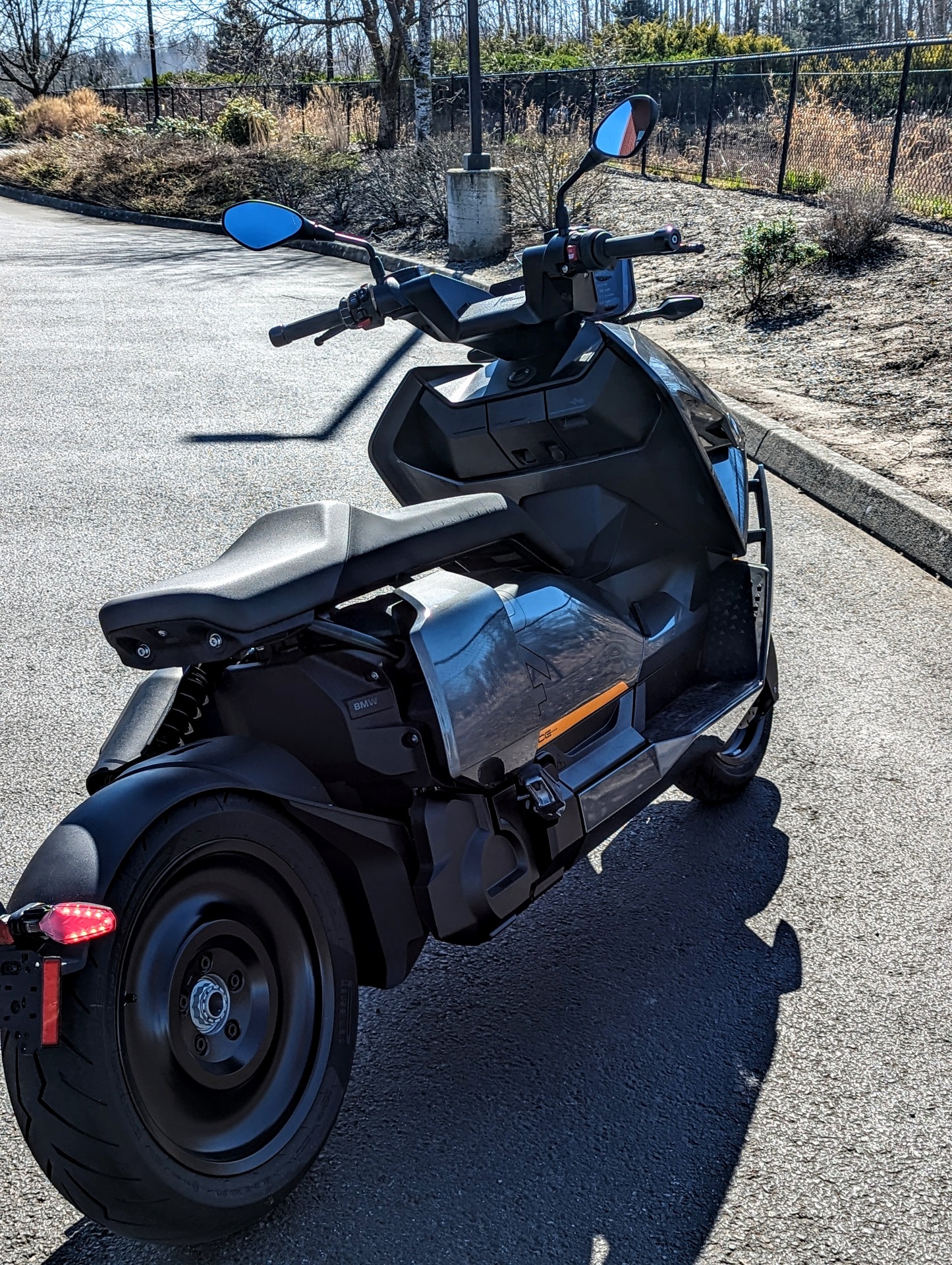 2023 BMW CE 04 in Ferndale, Washington - Photo 5