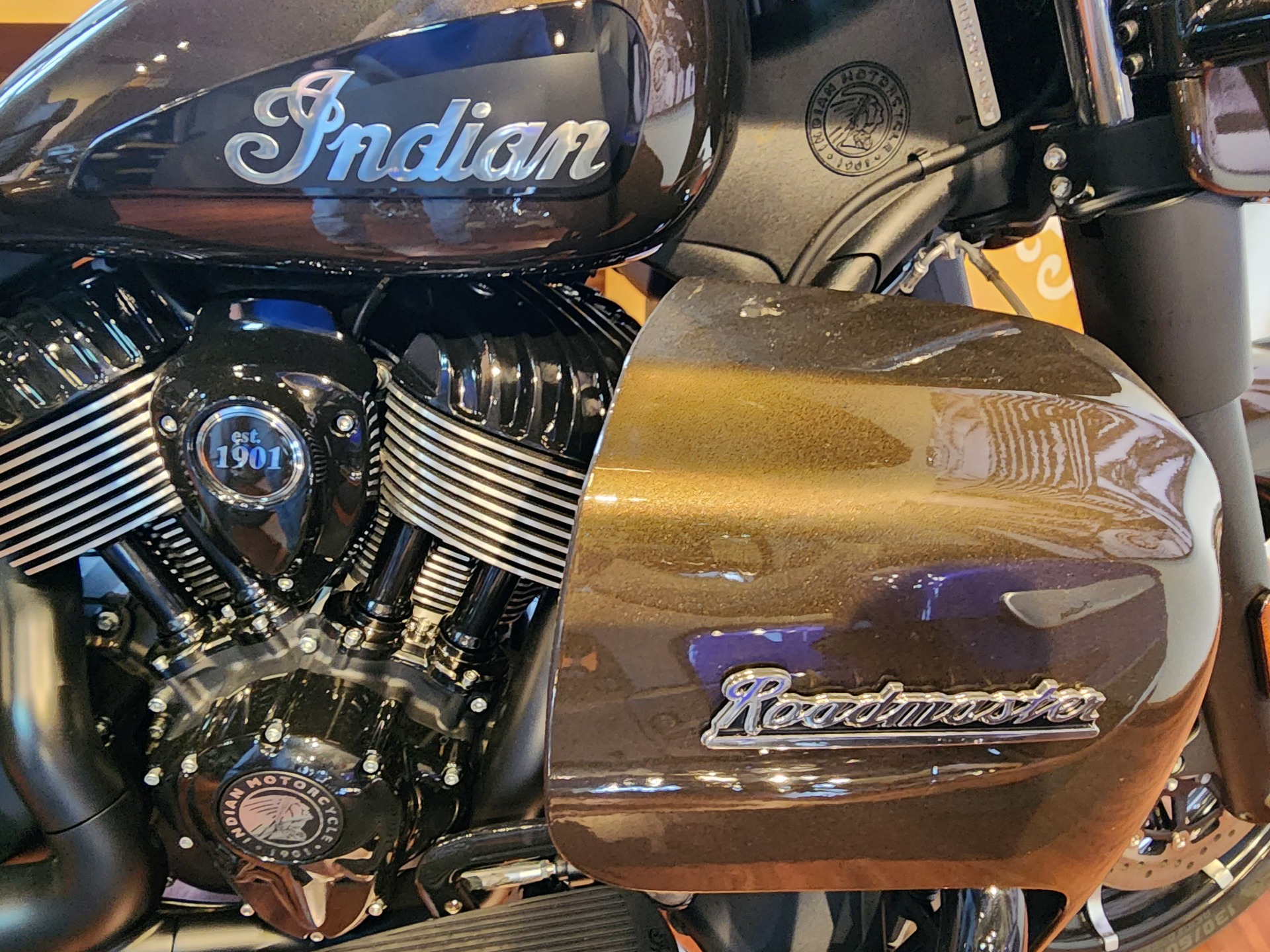 2023 Indian Motorcycle Roadmaster® Dark Horse® in Ferndale, Washington - Photo 7