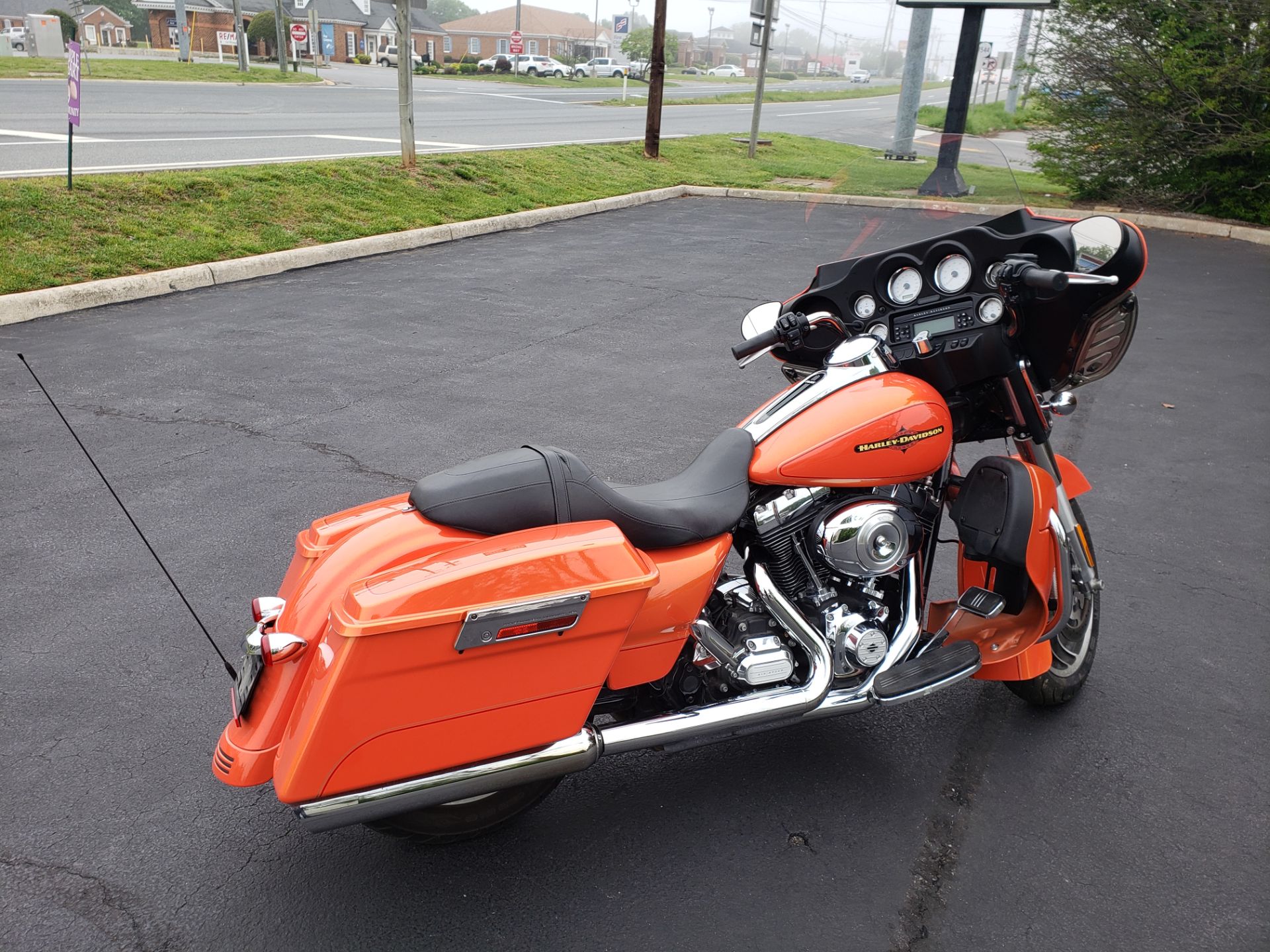 2012 Harley-Davidson Street Glide® in Lynchburg, Virginia - Photo 10