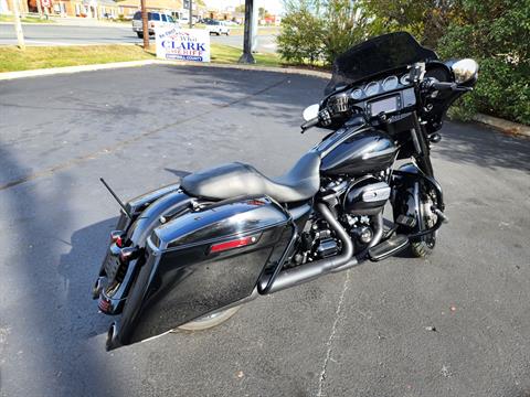 2018 Harley-Davidson Street Glide® Special in Lynchburg, Virginia - Photo 11
