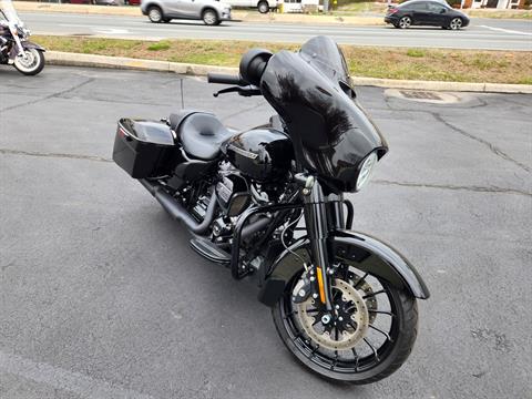 2018 Harley-Davidson Street Glide® Special in Lynchburg, Virginia - Photo 2