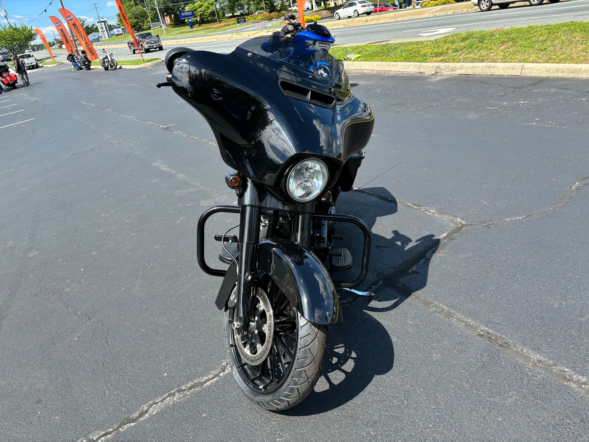 2018 Harley-Davidson Street Glide® Special in Lynchburg, Virginia - Photo 2