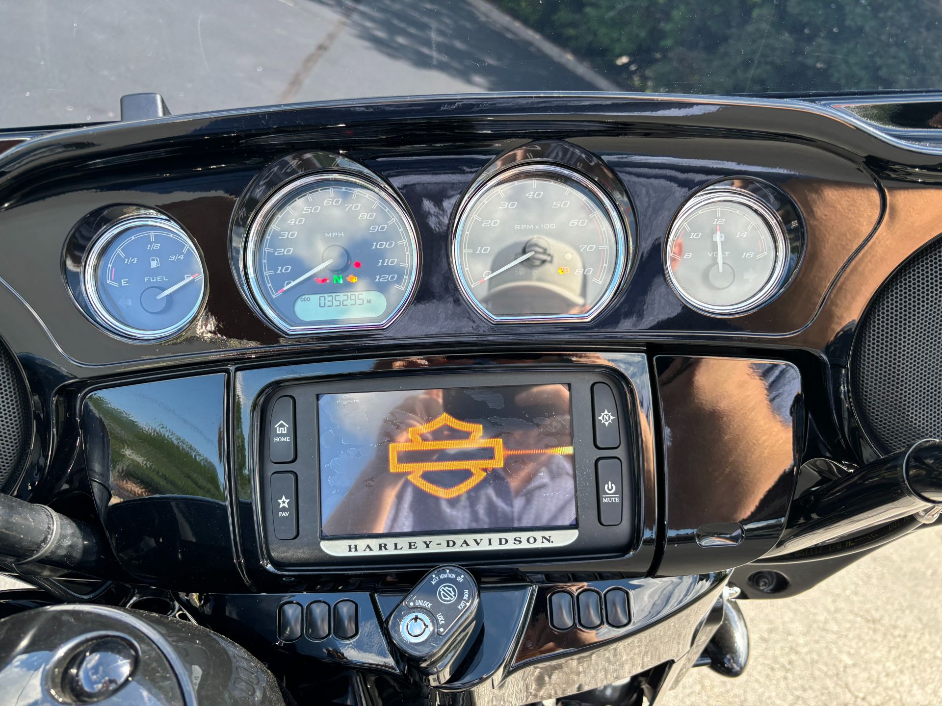 2018 Harley-Davidson Street Glide® Special in Lynchburg, Virginia - Photo 35