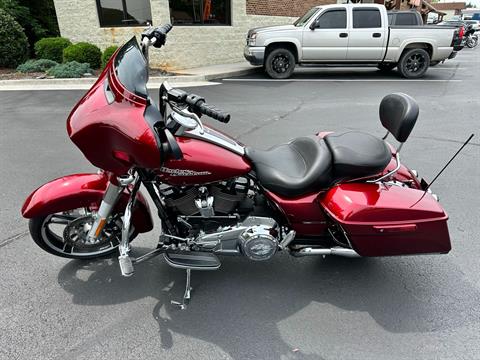 2017 Harley-Davidson Street Glide® Special in Lynchburg, Virginia - Photo 4