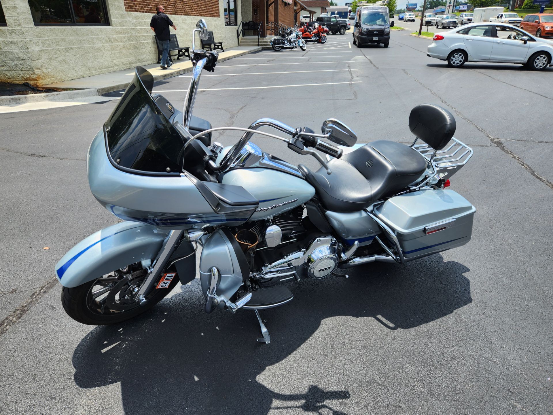 2011 Harley-Davidson Road Glide® Ultra in Lynchburg, Virginia - Photo 6