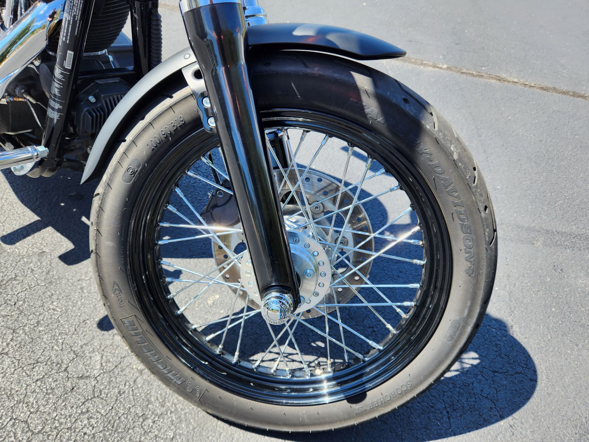 2015 Harley-Davidson Street Bob® in Lynchburg, Virginia - Photo 18