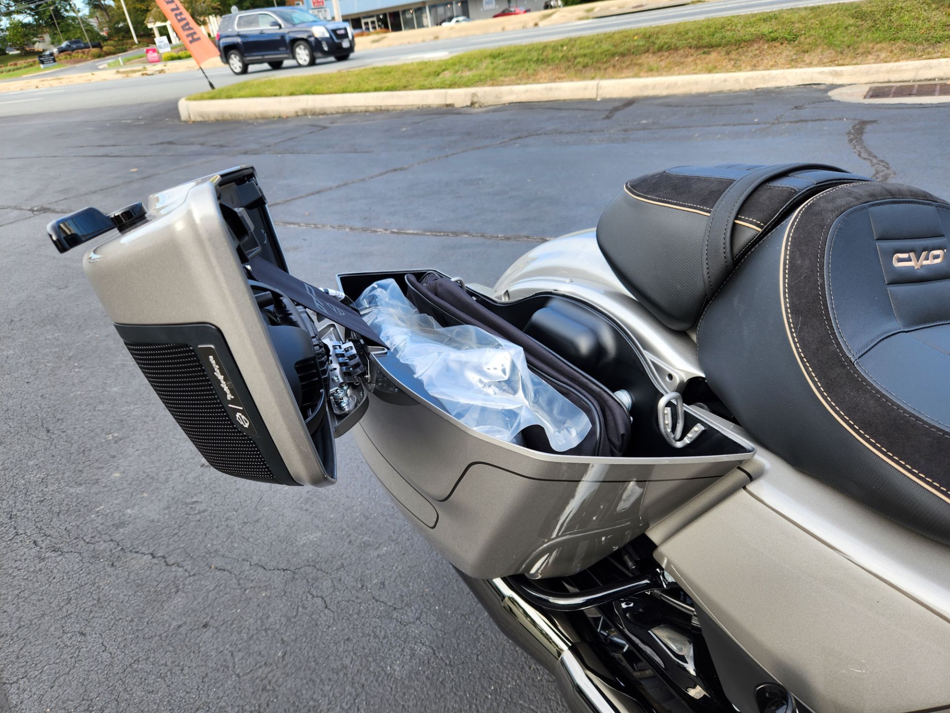 2023 Harley-Davidson CVO™ Road Glide® in Lynchburg, Virginia - Photo 32