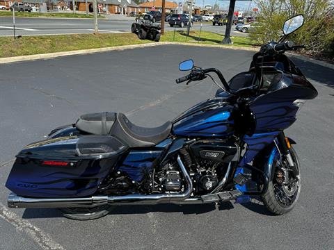 2023 Harley-Davidson CVO™ Road Glide® in Lynchburg, Virginia - Photo 8