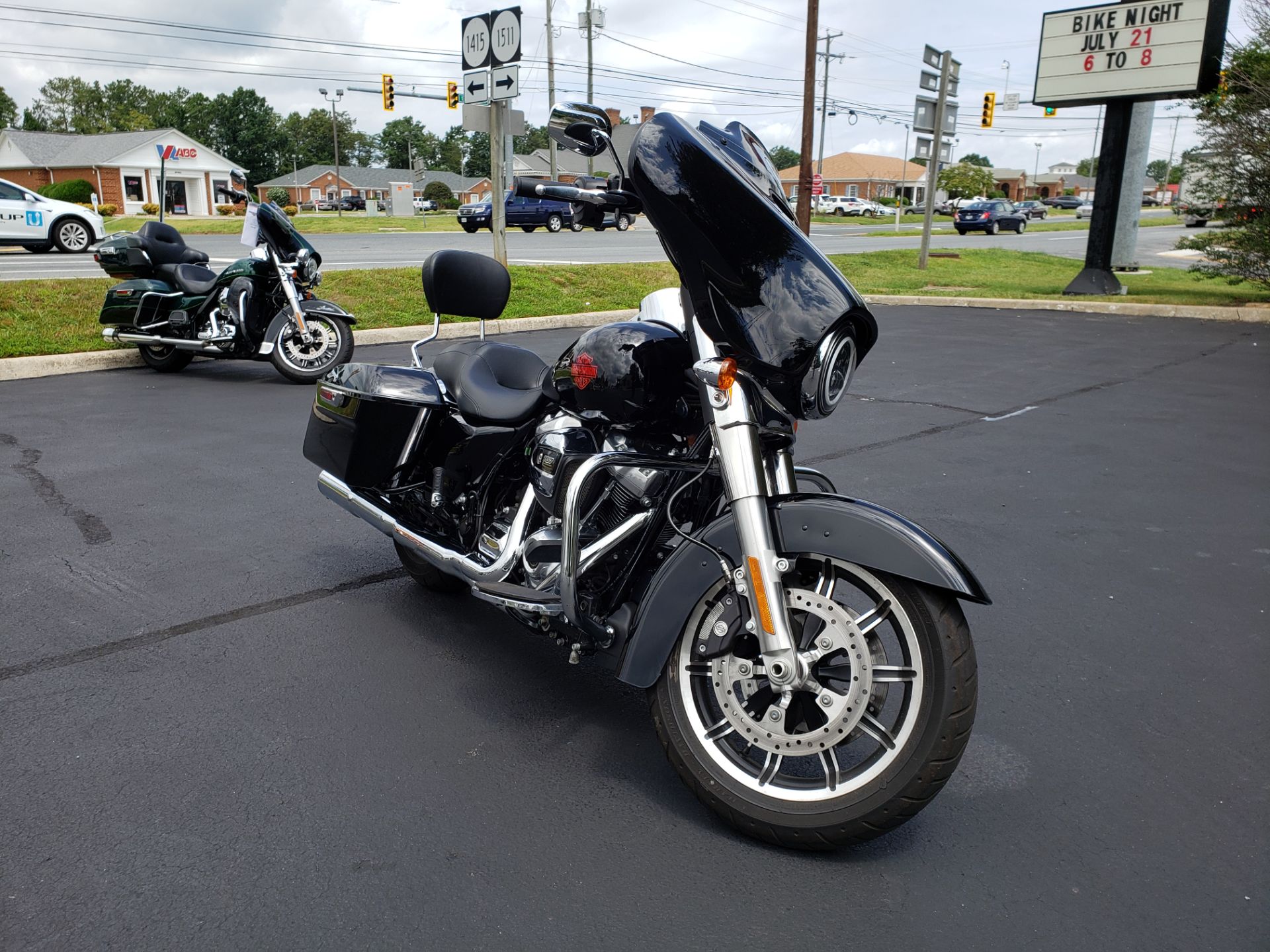 2020 Harley-Davidson Electra Glide® Standard in Lynchburg, Virginia - Photo 2