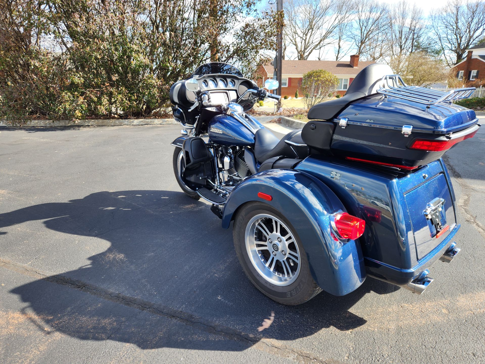 2016 Harley-Davidson Tri Glide® Ultra in Lynchburg, Virginia - Photo 9