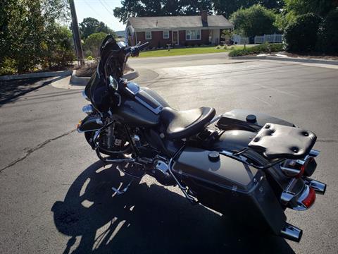 2011 Harley-Davidson Police Electra Glide® in Lynchburg, Virginia - Photo 10