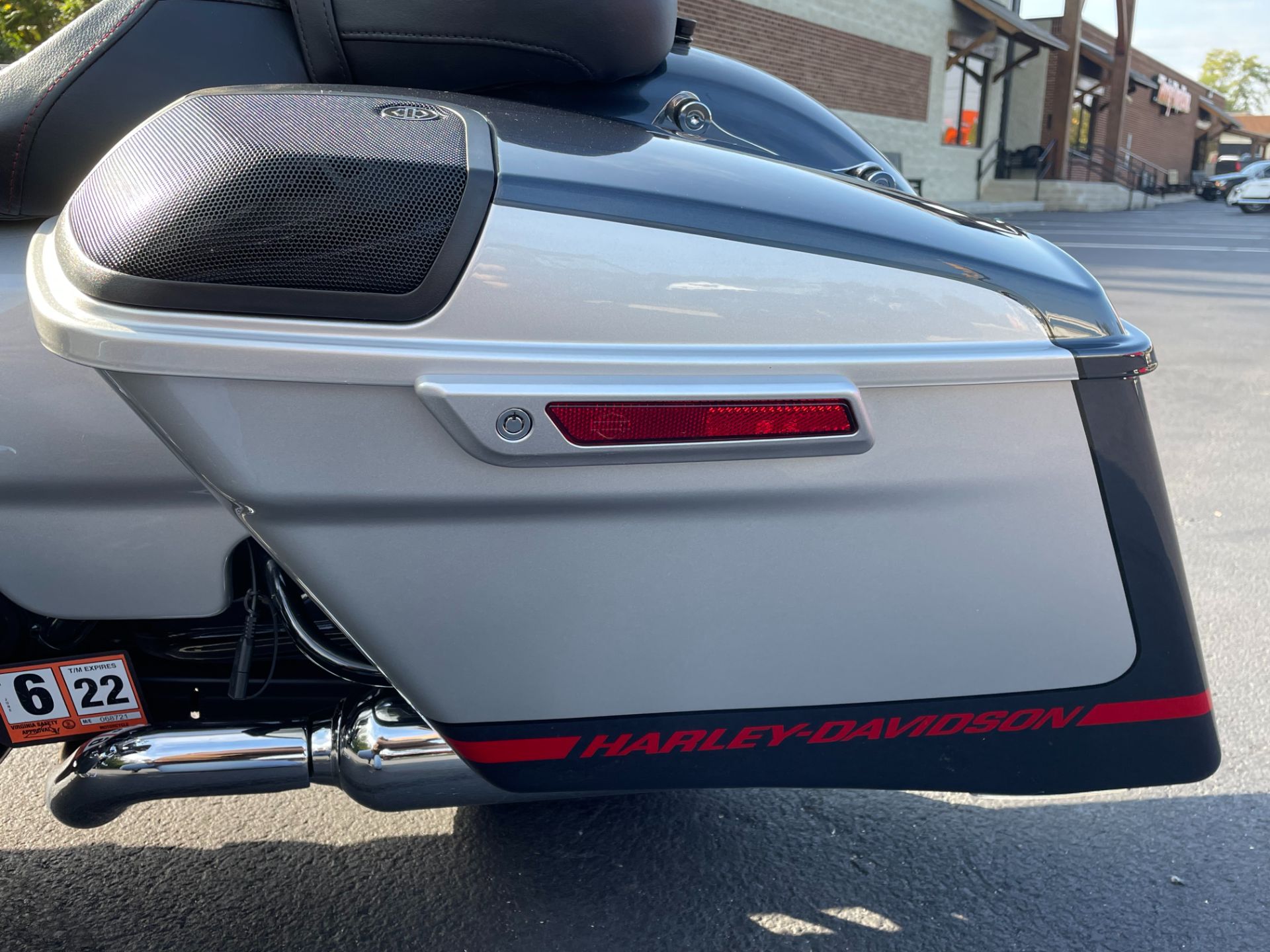 2019 Harley-Davidson CVO™ Street Glide® in Lynchburg, Virginia - Photo 17