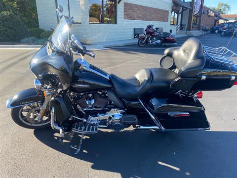2019 Harley-Davidson Electra Glide® Ultra Classic® in Lynchburg, Virginia - Photo 6