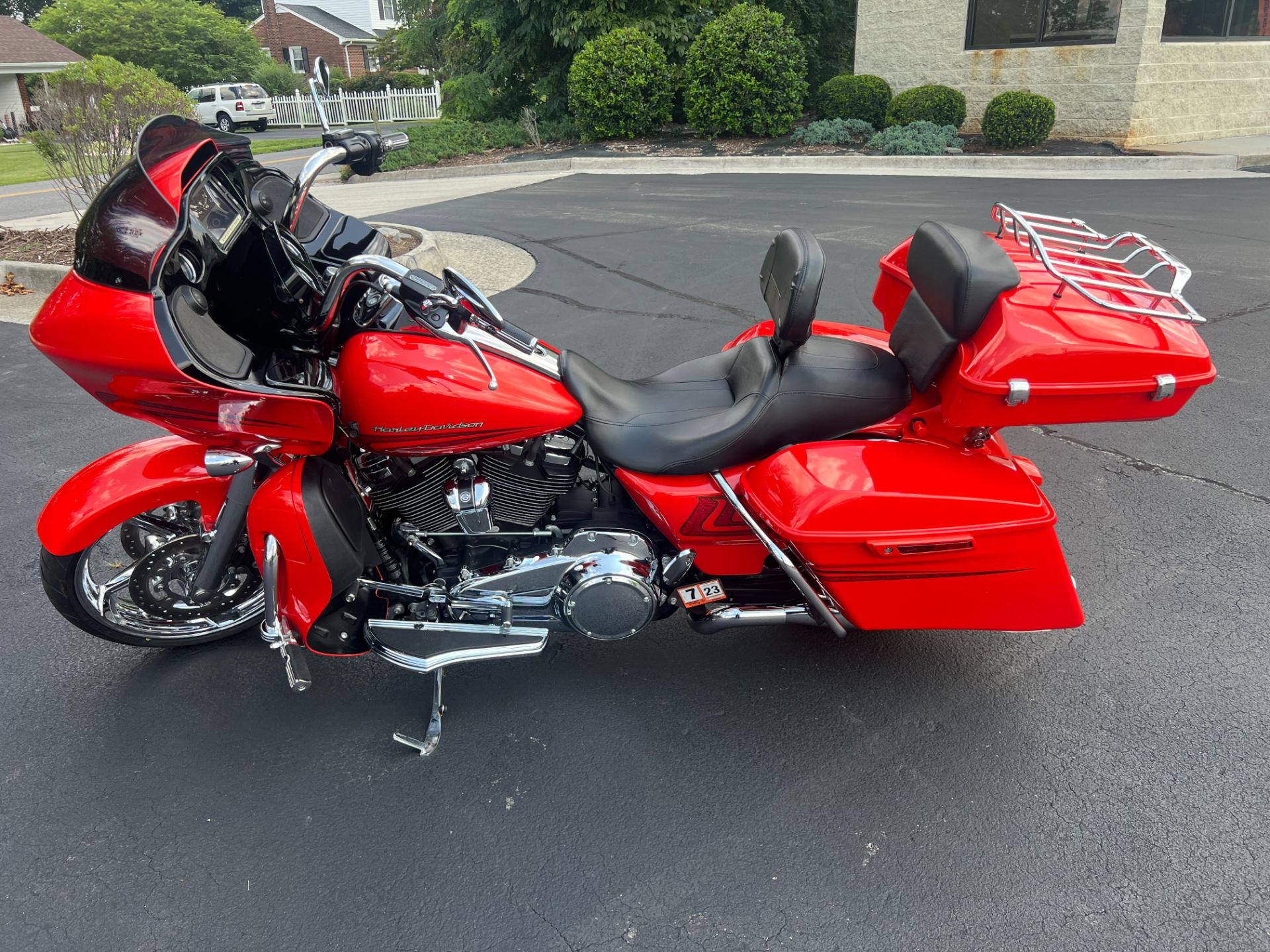 2017 Harley-Davidson Road Glide® Special in Lynchburg, Virginia - Photo 4