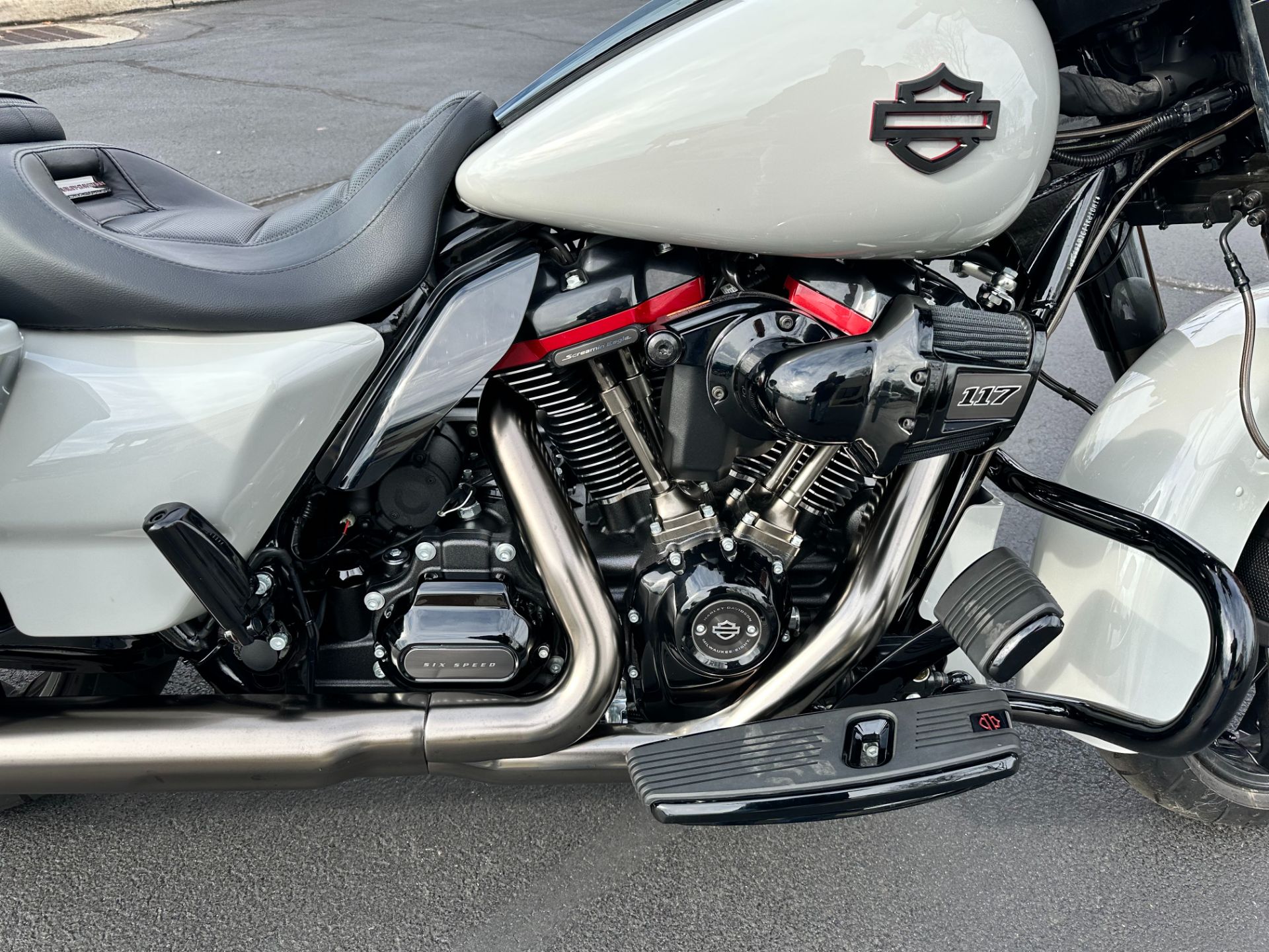2020 Harley-Davidson CVO™ Street Glide® in Lynchburg, Virginia - Photo 29