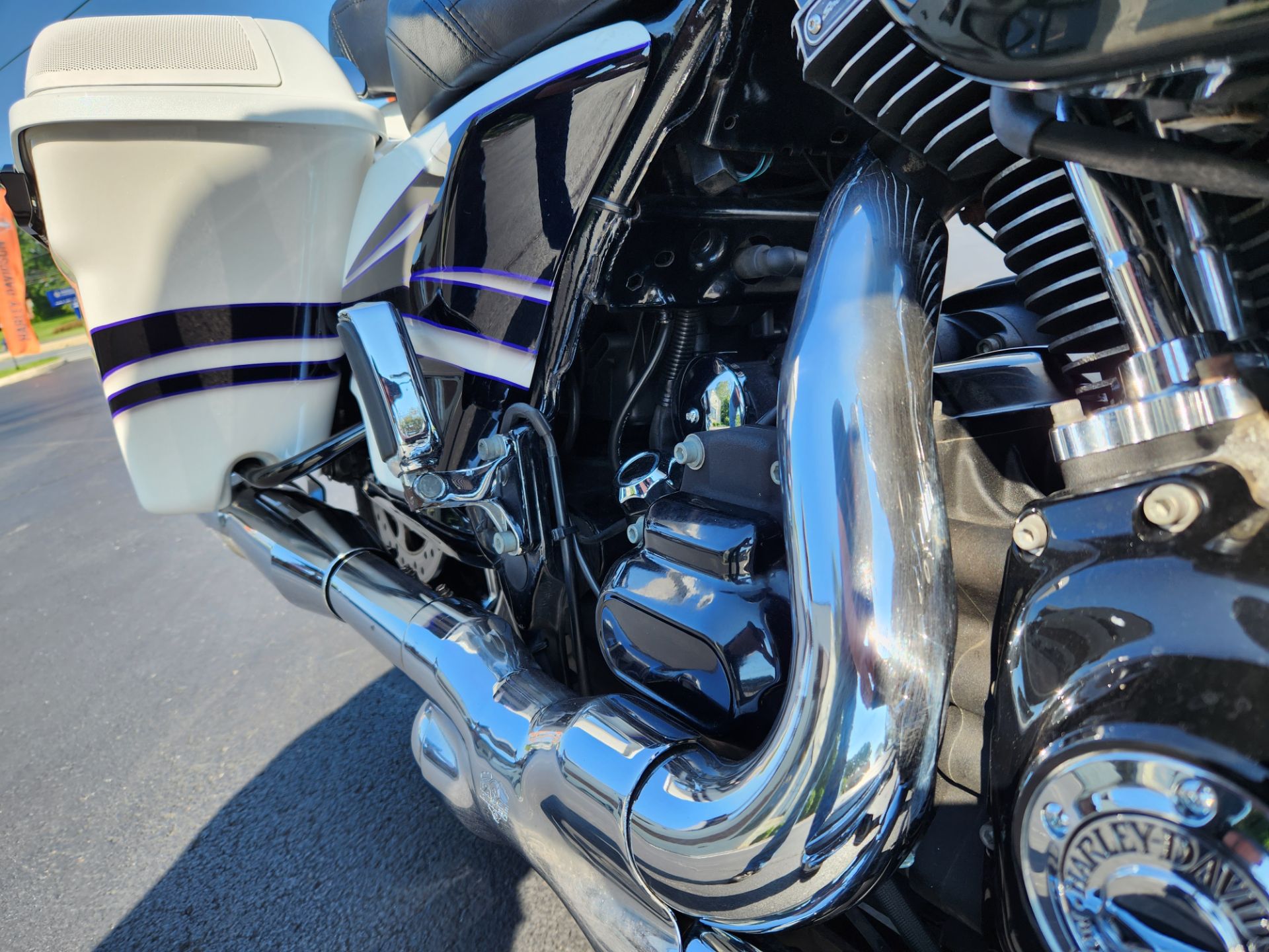 2016 Harley-Davidson CVO™ Street Glide® in Lynchburg, Virginia - Photo 28