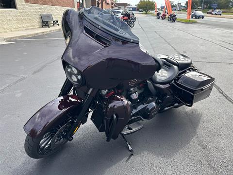 2019 Harley-Davidson CVO™ Street Glide® in Lynchburg, Virginia - Photo 3
