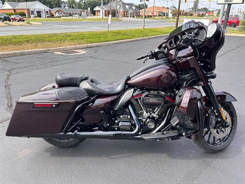 2019 Harley-Davidson CVO™ Street Glide® in Lynchburg, Virginia - Photo 8