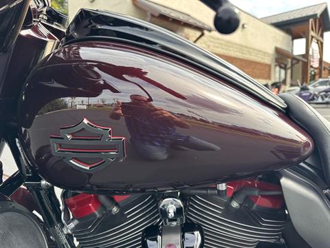 2019 Harley-Davidson CVO™ Street Glide® in Lynchburg, Virginia - Photo 22